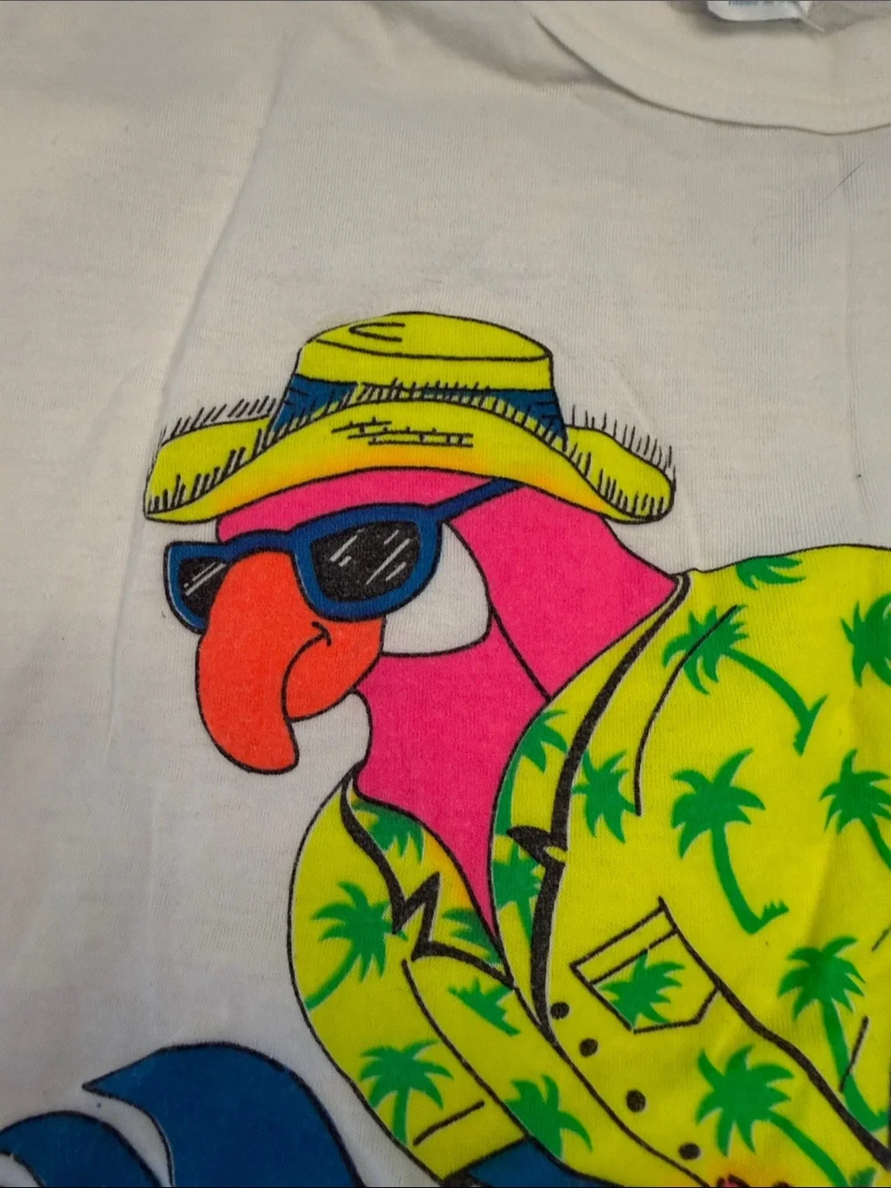 Vintage Sun Island Jamaica Neon Parrot Graphic T Shirt Souvenir Single Stitch L